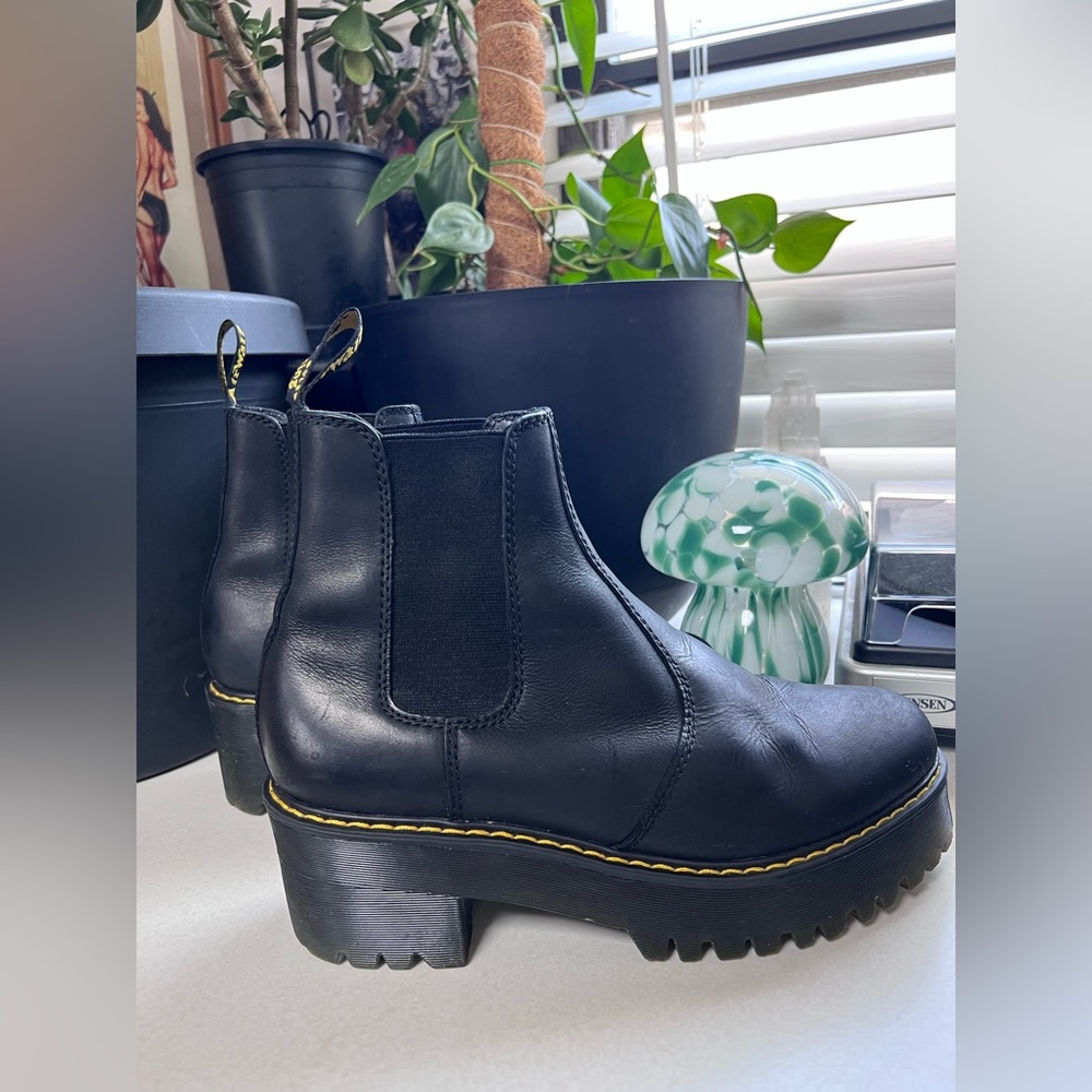 Dr. Martens Rometty Wyoming Leather Platform Chelsea Boots